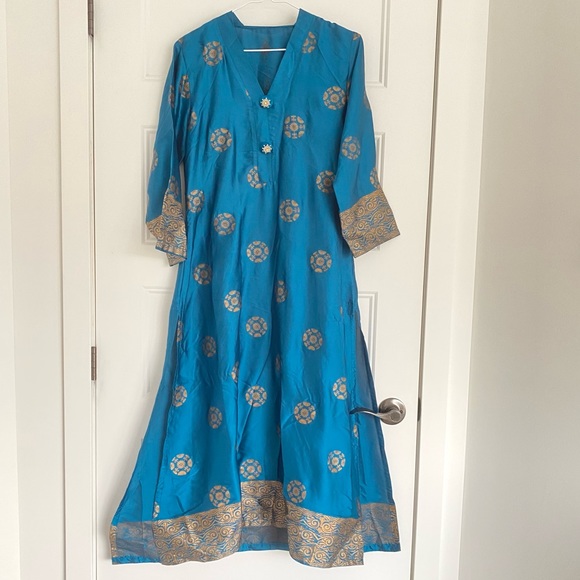 Beautiful Turquoise Blue Gold Indian Pakistani Dress Kurti Size Small - Picture 1 of 3